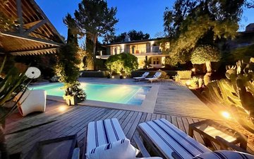 Property slide 52