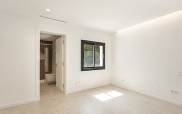 Property slide 22
