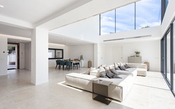 Property slide 14