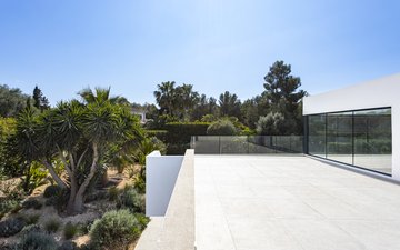 Property slide 31