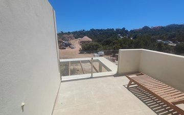 Property slide 18