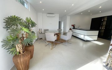 Property slide 40