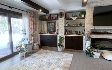Property slide 22