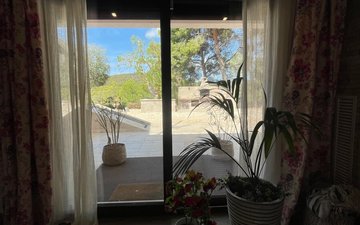 Property slide 25