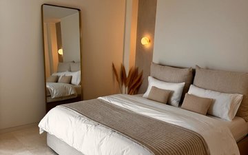 Property slide 21