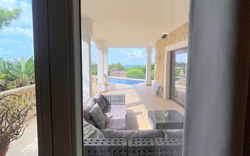 Property slide 16