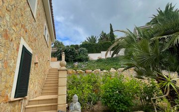 Property slide 29
