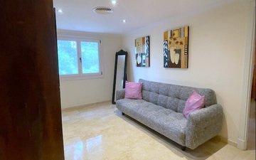 Property slide 19