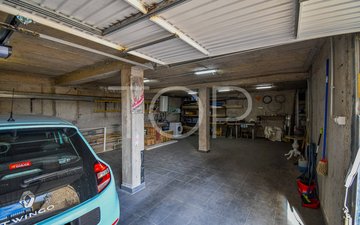 Property slide 39