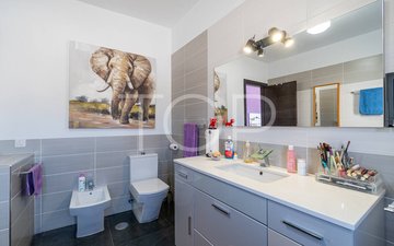 Property slide 19