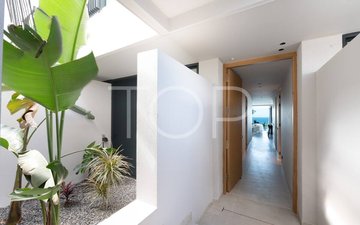 Property slide 17