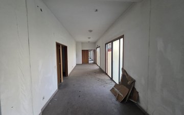 Property slide 21
