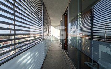 Property slide 18