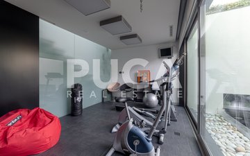 Property slide 21