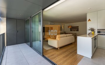 Property slide 18