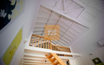 Property slide 10
