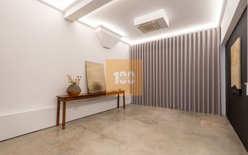 Property slide 10