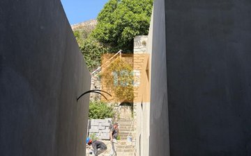 Property slide 14