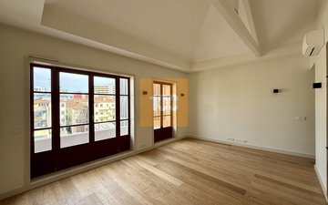 Property slide 20