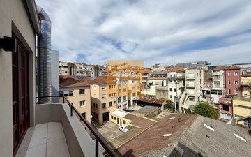 Property slide 22