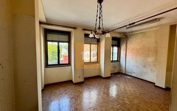 Property slide 40