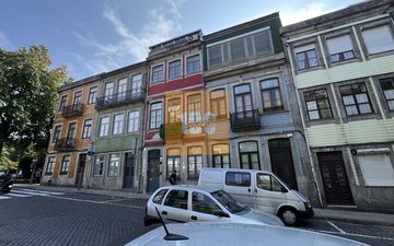 Property slide 44