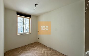Property slide 10