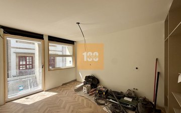 Property slide 10
