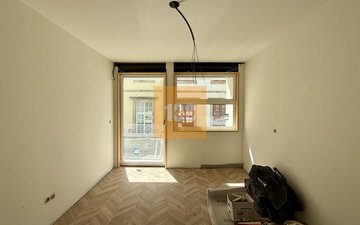 Property slide 14