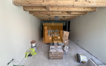 Property slide 21
