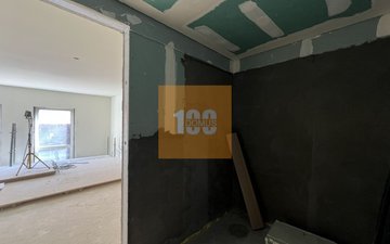 Property slide 32