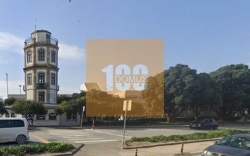Property slide 32