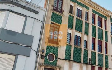 Property slide 32