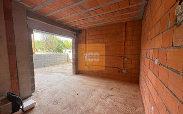 Property slide 20