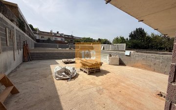 Property slide 16