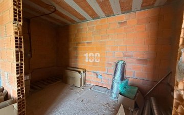 Property slide 14