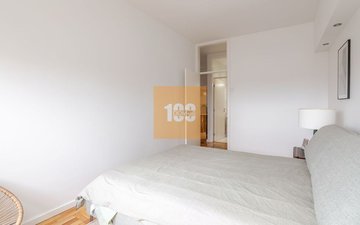 Property slide 32