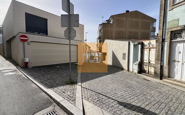 Property slide 21