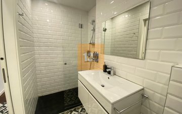 Property slide 14