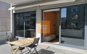 Property slide 10