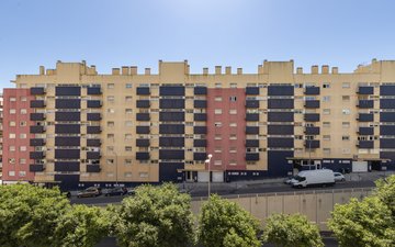Property slide 21