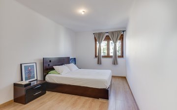 Property slide 25