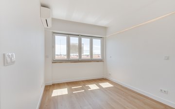 Property slide 22