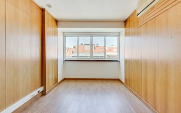 Property slide 21