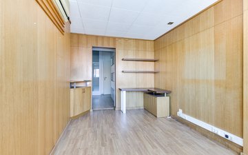 Property slide 22