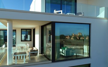 Property slide 10
