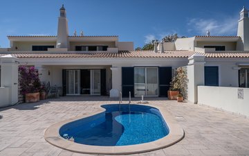 Property slide 28