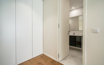 Property slide 22