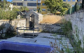 Property slide 24