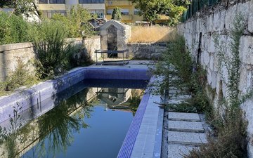 Property slide 25